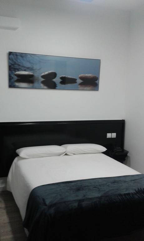 Hostal Buenos Aires Madrid Ruang foto
