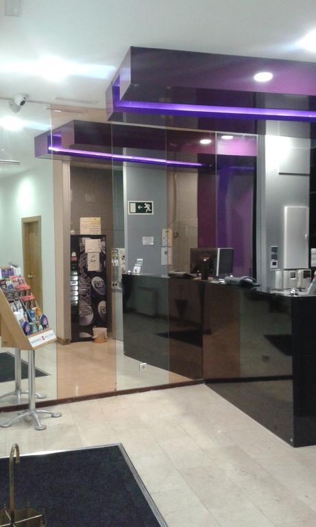 Hostal Buenos Aires Madrid Bagian luar foto