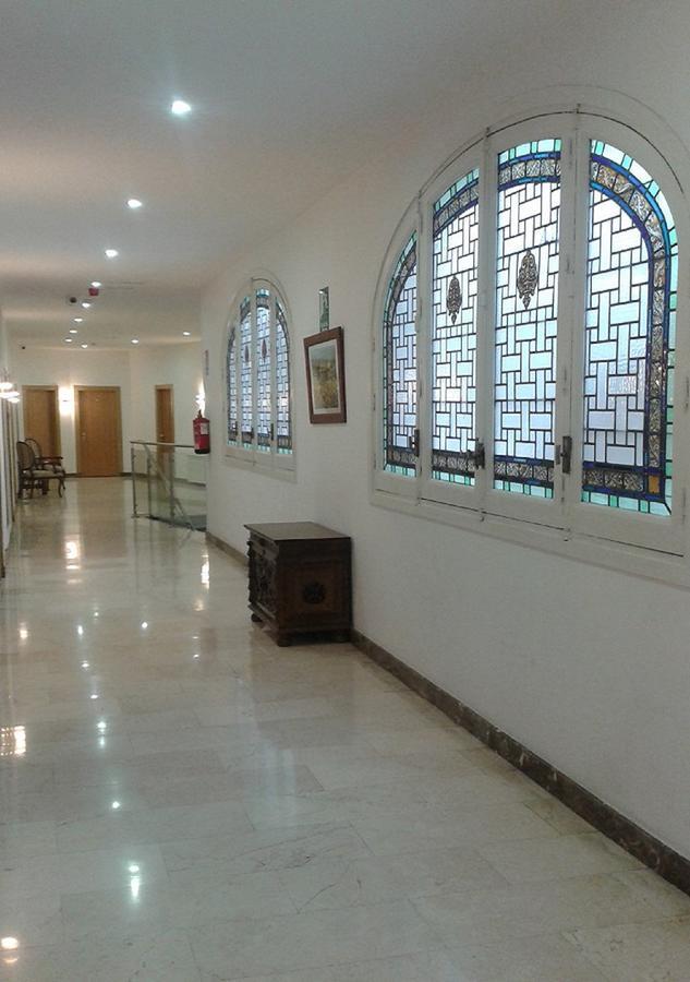 Hostal Buenos Aires Madrid Bagian luar foto